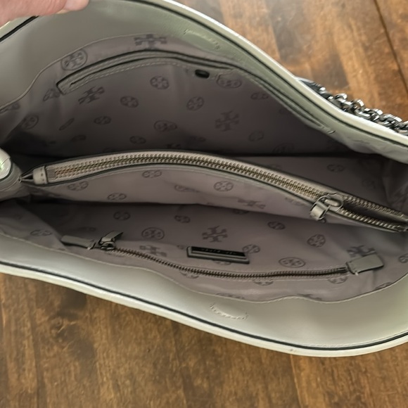 Tory Burch Alexa Quilted Slouchy Leather Tote.  Great bag for Fall - Picture 6 of 12